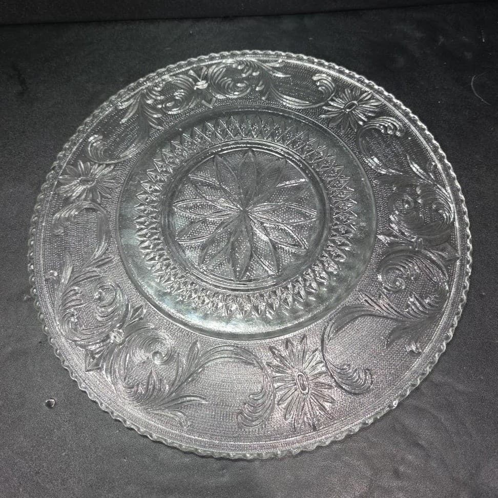 Westmoreland Princess Feather Platter, Vintage Sandwich Plate/Charger, Tableware - Thumbnail 3