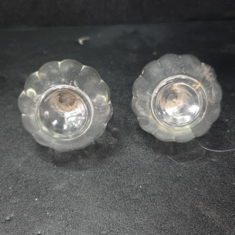 Clear Glass Salt & Pepper Shakers, Vintage Melon Ribbed Design, MCM Tableware - Thumbnail 7