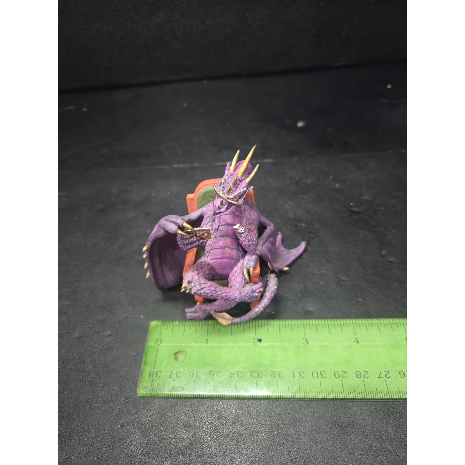 Hamilton Collection Poker Face Ace Dragon Figurine, Hold 'Em Or Fold 'Em Design - Thumbnail 9