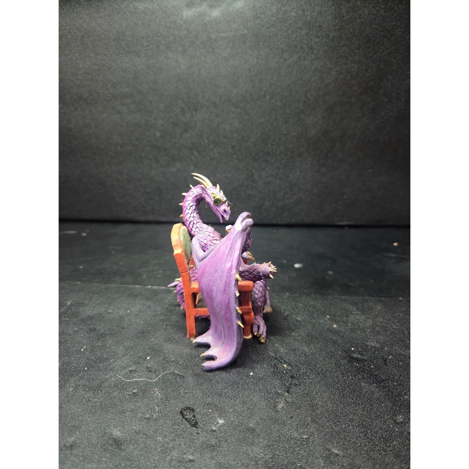Hamilton Collection Poker Face Ace Dragon Figurine, Hold 'Em Or Fold 'Em Design - Thumbnail 3