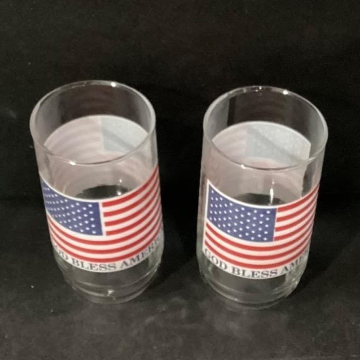 American Flag "God Bless America" Tumblers, Set of 2, Vintage Patriotic Glasses - Thumbnail 3
