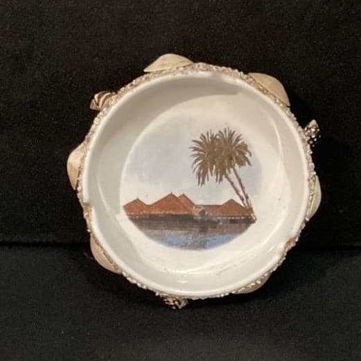 Hawaii Nautical Ceramic Ashtray, Real Seashells & Sand Accents, Coastal Souvenir - Thumbnail 2