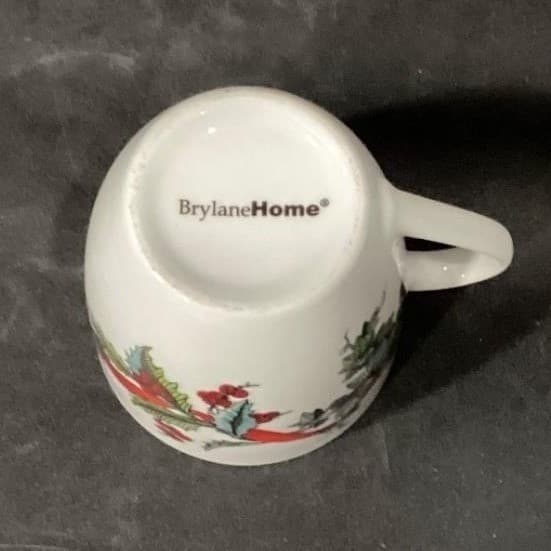 BrylaneHome Christmas Jolly Time Coffee Cups, Set of 2, Holiday Ribbon Designs - Thumbnail 4