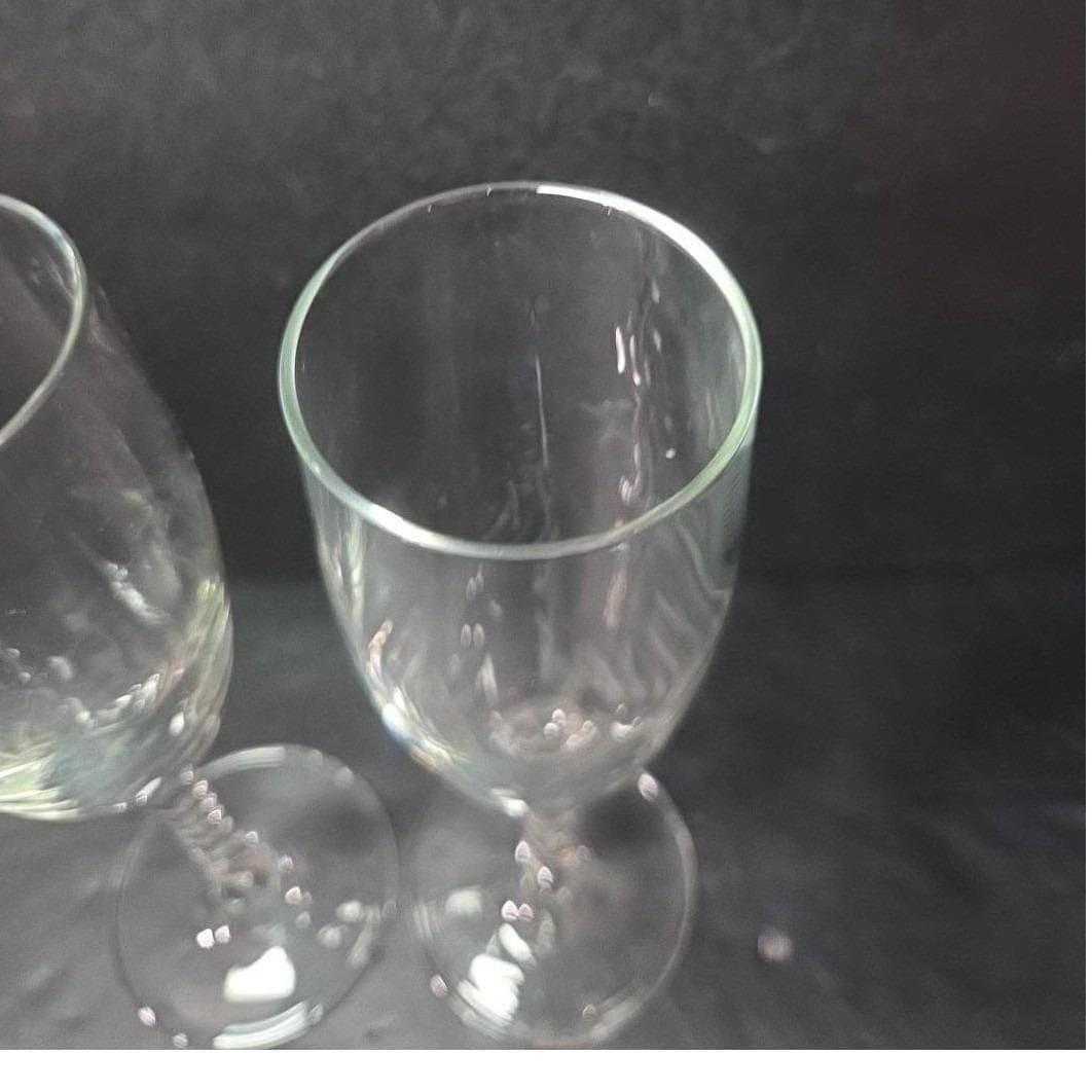 Circleware Silver Swirl Champagne Flutes, Set of 2, Vintage Clear Stemware - Thumbnail 6