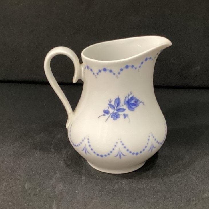 Alboth & Kaiser Alba-Kunst Bavaria Demitasse Creamer Vintage Blue Floral Pitcher - Thumbnail 9