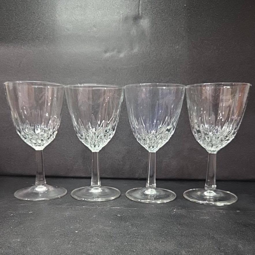 Cristal D'Arques Crystal Wine Glasses, Diamant Collection, Set of 4, Vintage - Thumbnail 8