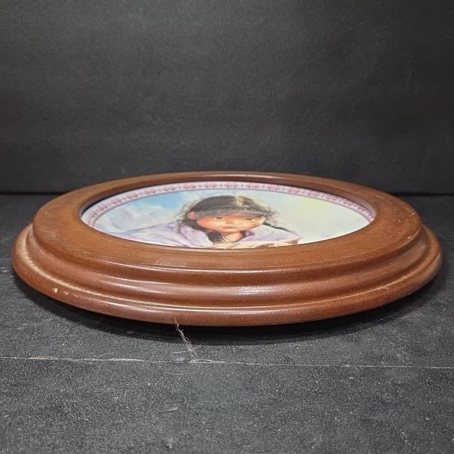 Bradford Exchange "Wrapped in Love" Collectors Plate, Children Of The Land - Thumbnail 6