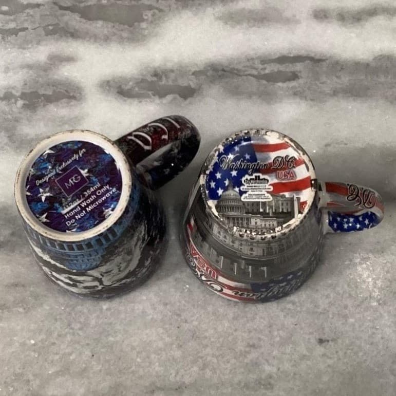 American Souvenir Coffee Cups, Set of 2, Washington DC & Mount Rushmore Mugs - Thumbnail 4