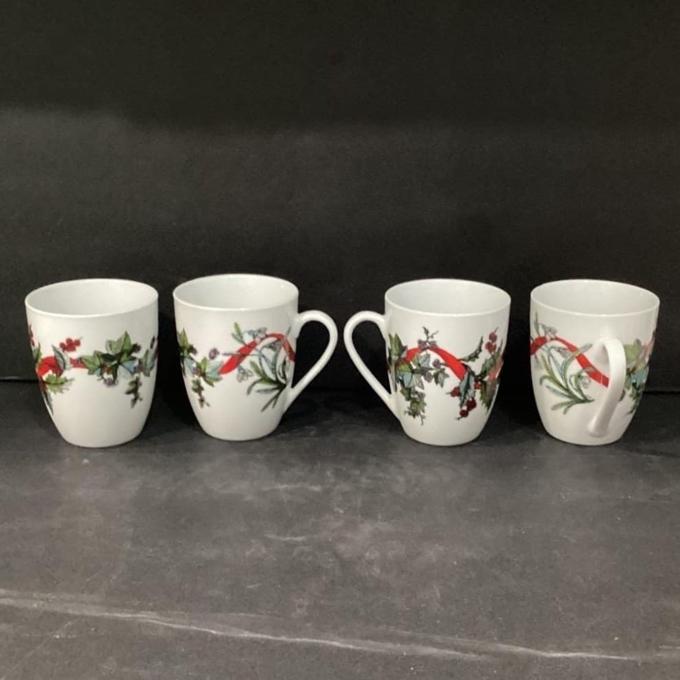 BrylaneHome Christmas Jolly Time Coffee Cups, Set of 4, Holiday Ribbon Design - Thumbnail 2