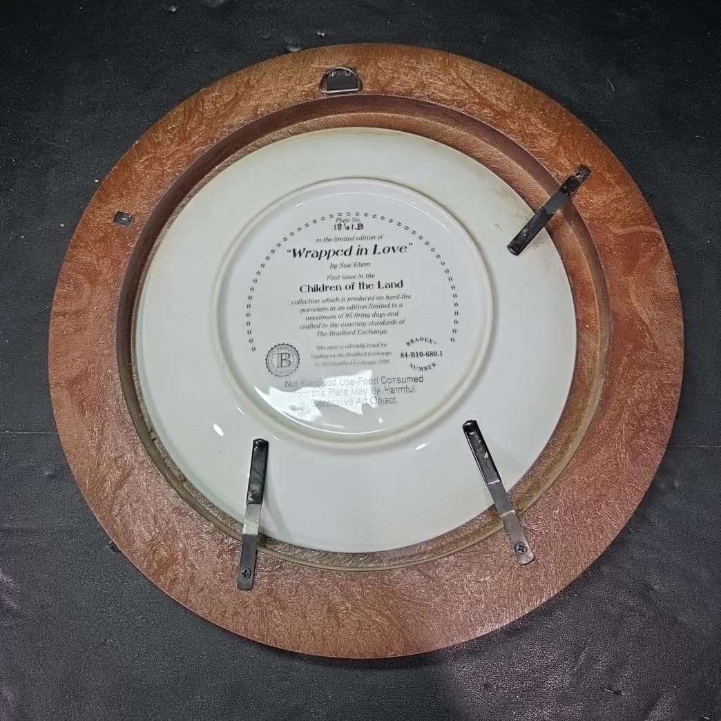 Bradford Exchange "Wrapped in Love" Collectors Plate, Children Of The Land - Thumbnail 3