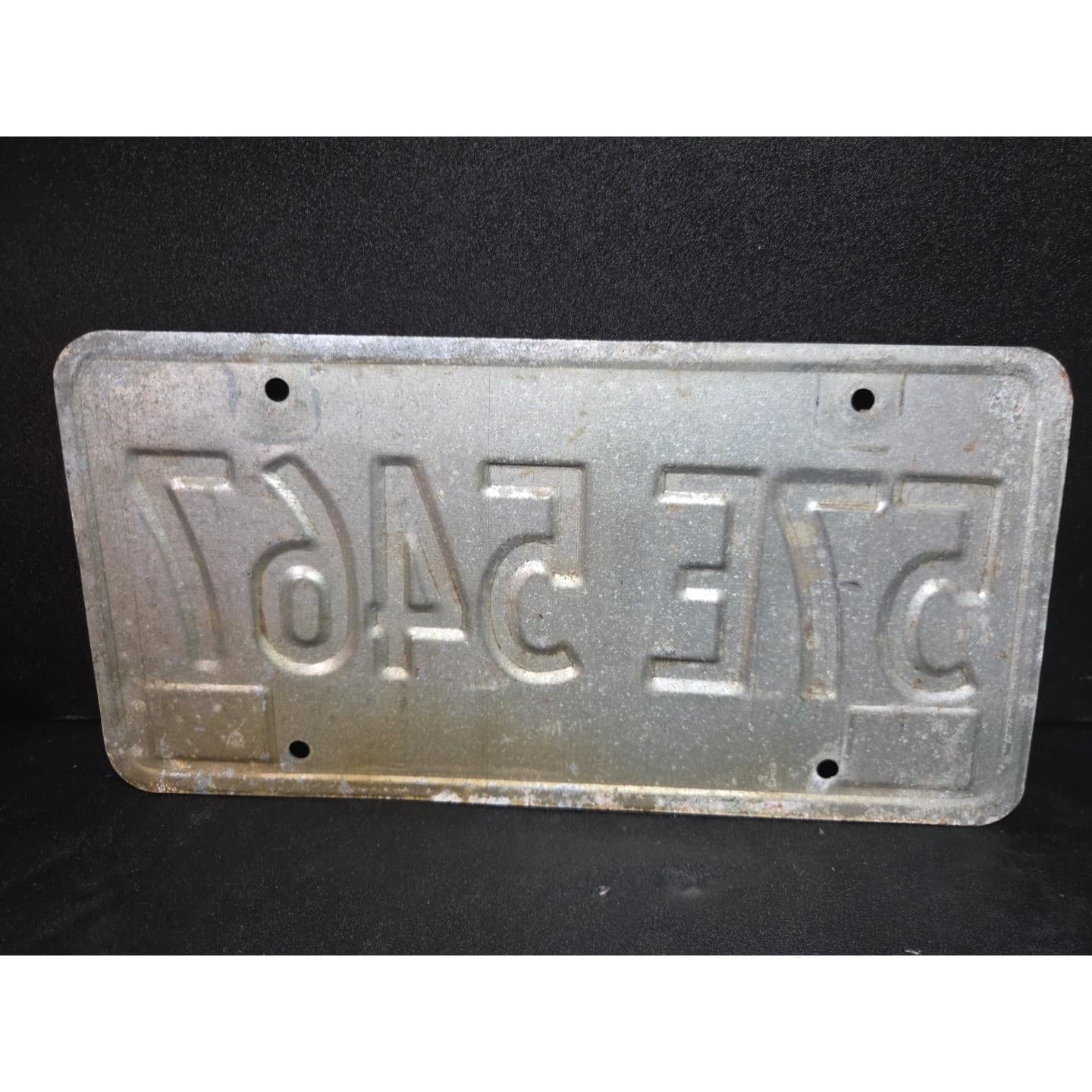 Alabama License Plate 57E 5467, Heart of Dixie, Blue Red Cream, Vintage Metal - Thumbnail 2