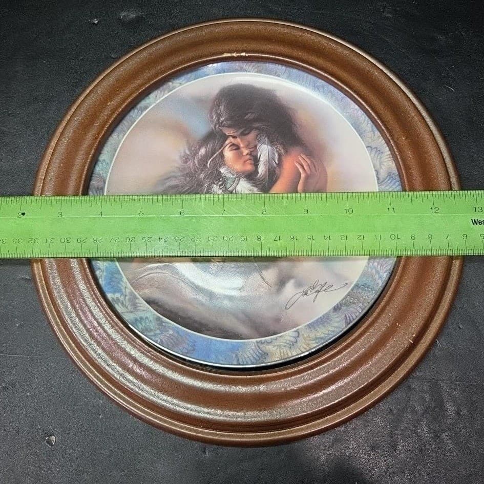 Bradford Exchange "The Lovers" Collectible Plate, Native American Soul Mates - Thumbnail 4