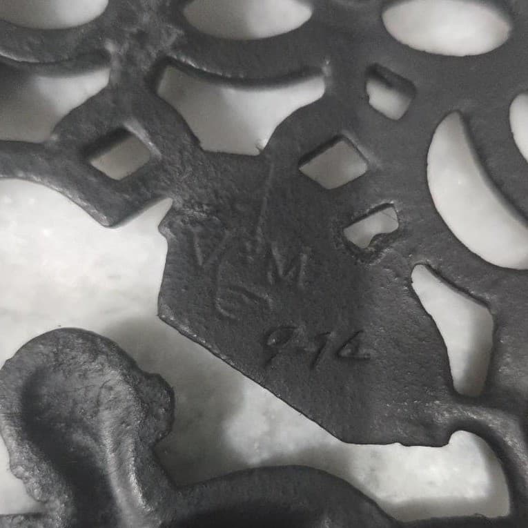 Virginia Metal-Crafter Cast Iron Trivet, Girl Playing Ball With Dog Design, Vtg - Thumbnail 4