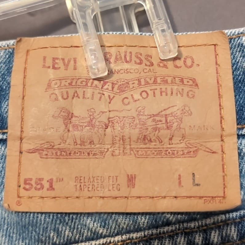 Levis 551 Vintage Relaxed Fit Tapered Leg Blue Jeans, Women's Size 16 Long - Thumbnail 5
