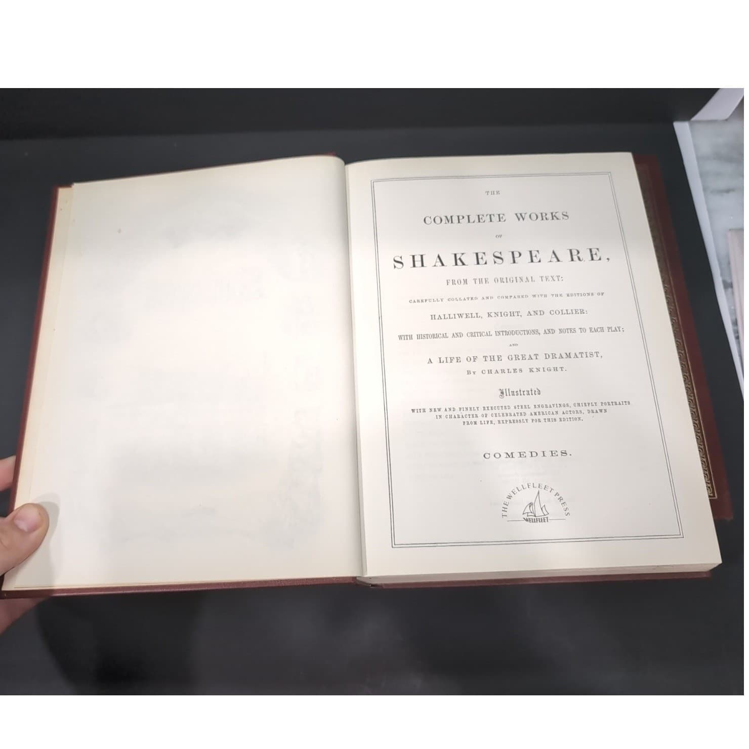 William Shakespeare Complete Works, 3 Volume Set, Wellfleet Press Red Gold Gilt - Thumbnail 6