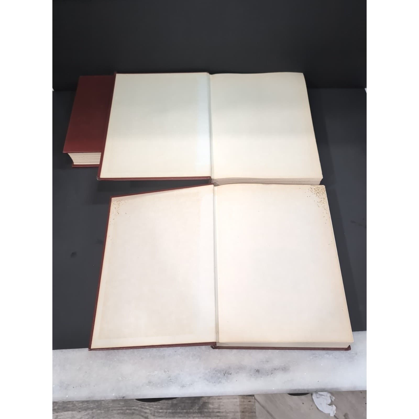 William Shakespeare Complete Works, 3 Volume Set, Wellfleet Press Red Gold Gilt - Thumbnail 8