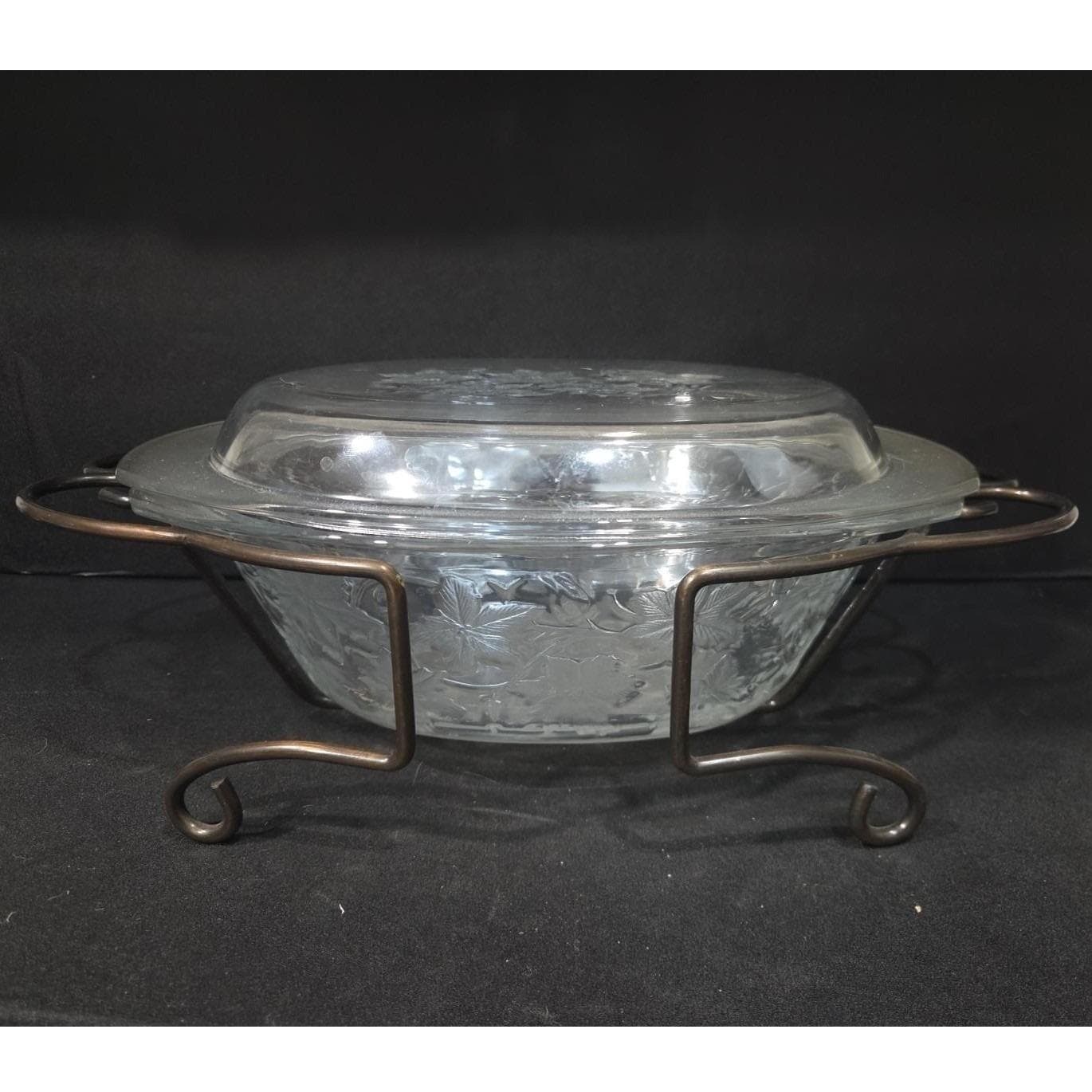 Princess House Crystal Fantasia 3 Qt Covered Casserole Baker w/ Lid & Stand - Thumbnail 10