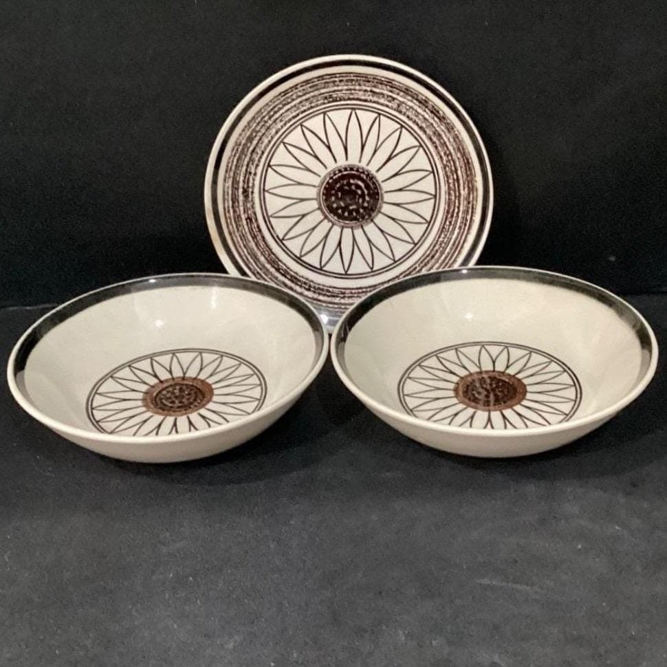 Royal China Cavalier "Casa del Sol", 2 Salad Bowls & Plate, Vintage Ironstone - Thumbnail 10