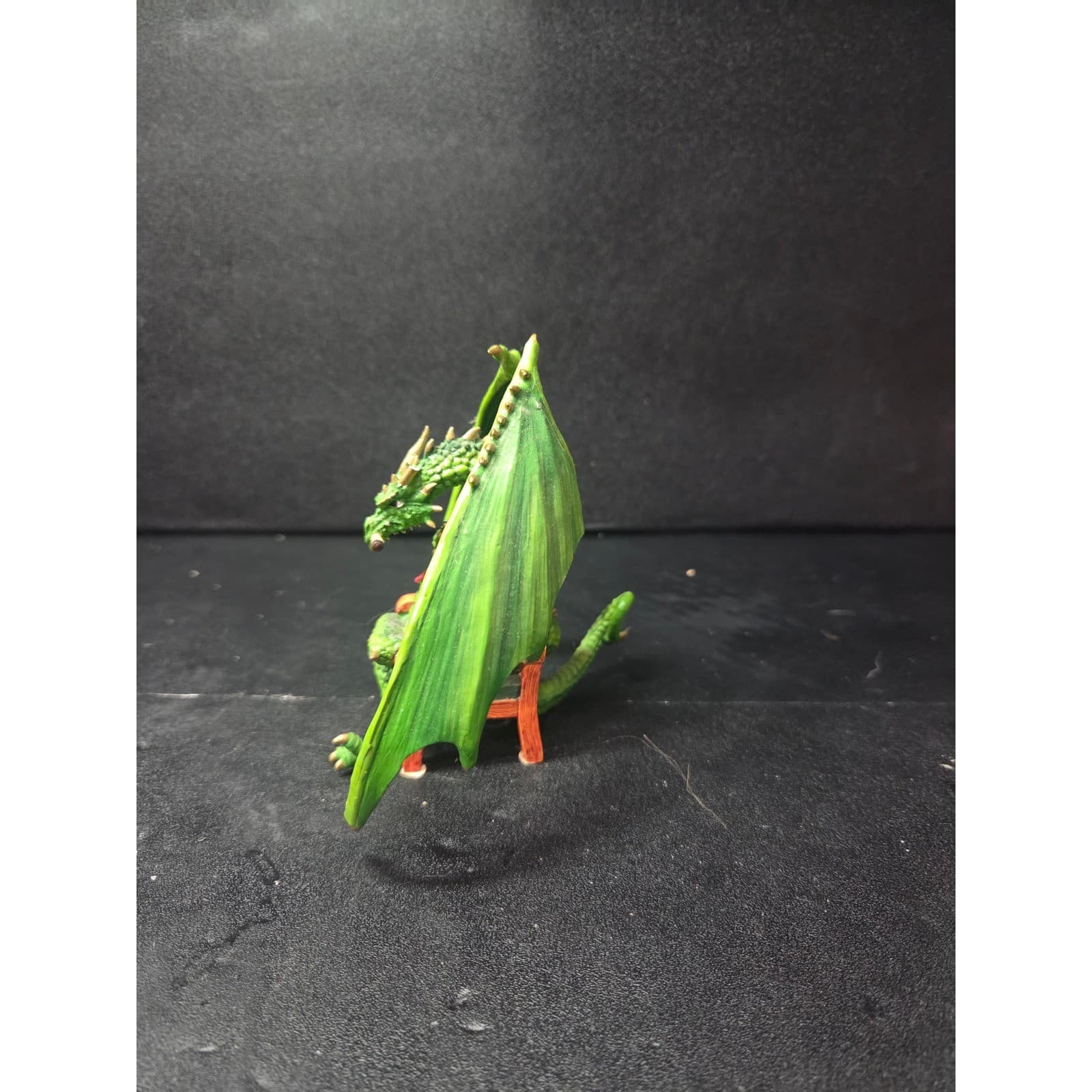 Hamilton Collection Foldin' Freddy, Hold'em or Fold'em Poker, Dragon Figure Flaw - Thumbnail 5