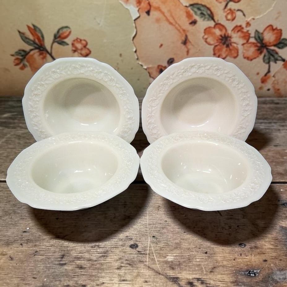 Indiana Glass Orange Blossom Dessert Bowls, Set of 4, Vtg Off White Tableware