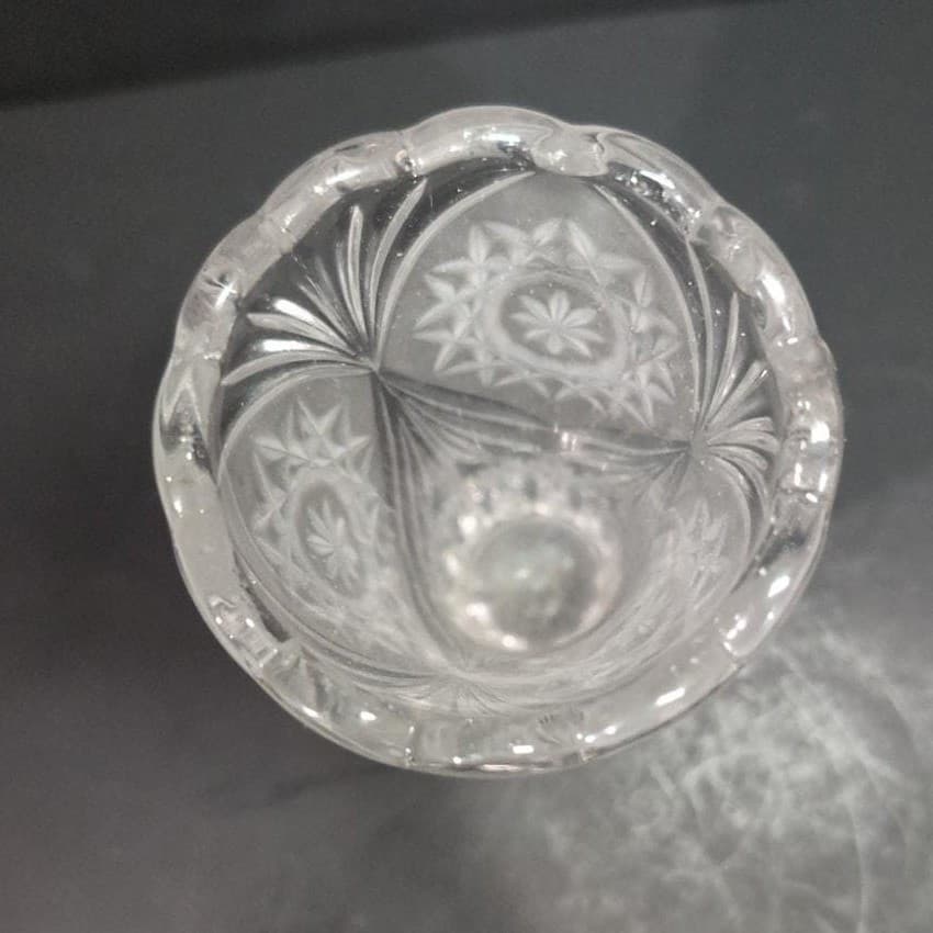 Hobstar Crystal Flare Vase, Star of David Cut Design, Frosted Flower Holder - Thumbnail 7