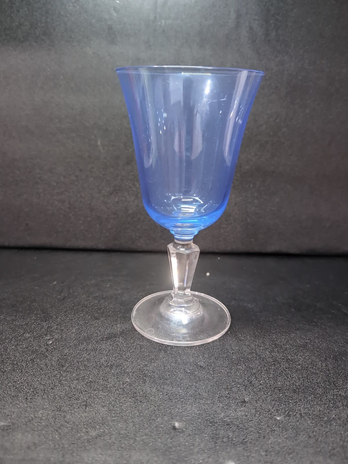 Miller Roganka Alfresco Blue Water Goblet, Lead Crystal Glassware, Hand Blown - Thumbnail 2