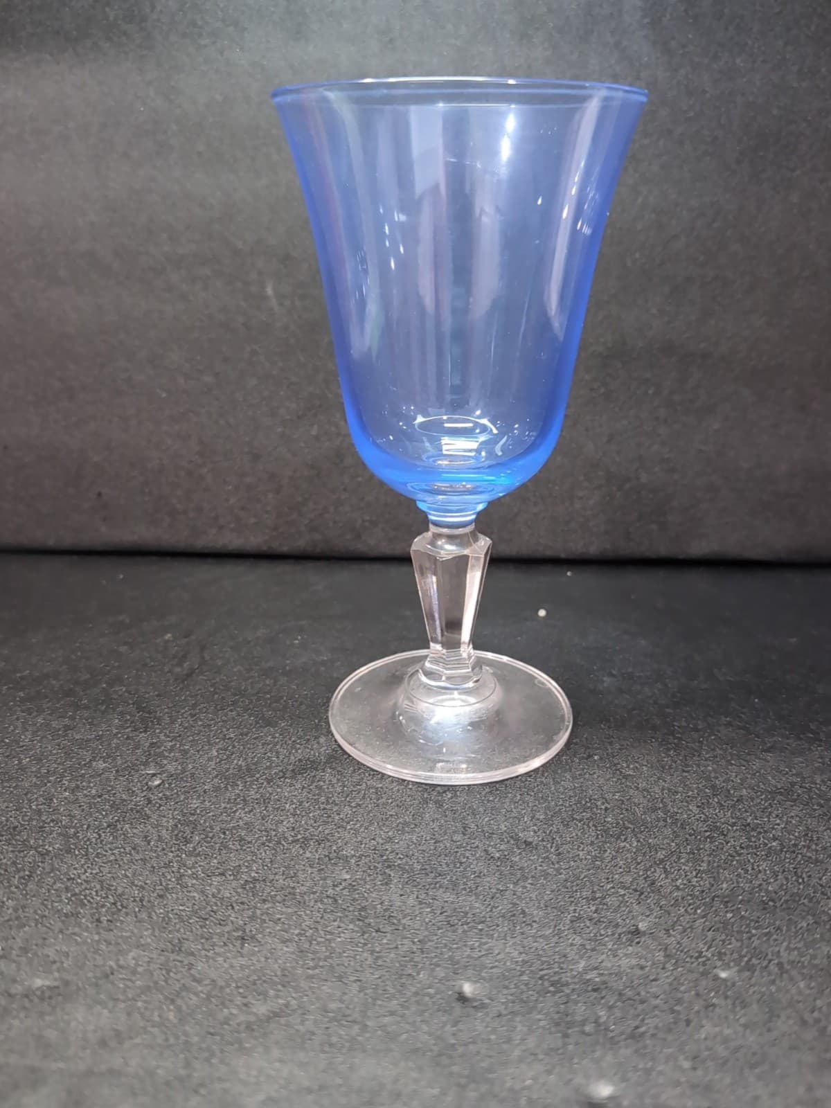 Miller Roganka Alfresco Blue Water Goblet, Lead Crystal Glassware, Hand Blown - Thumbnail 4