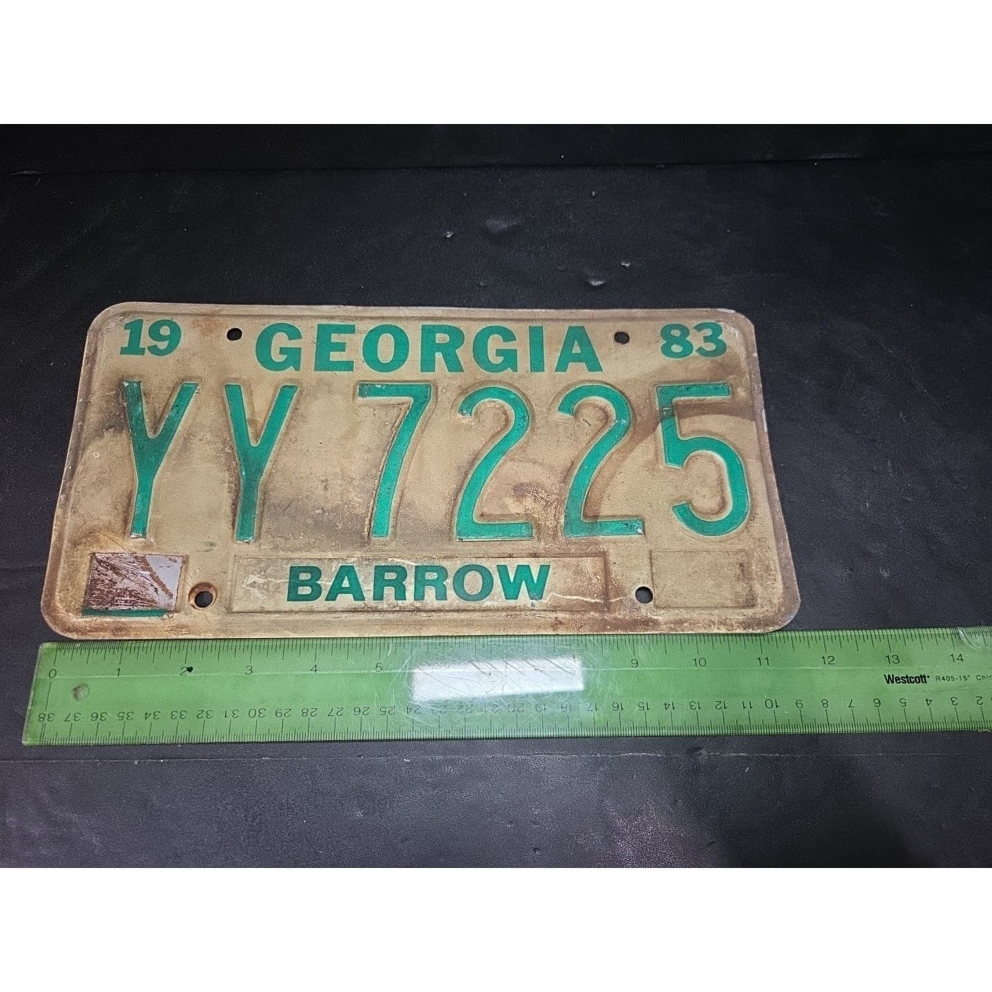 Georgia License Plate YY 7225, Barrow County, Green Cream, GA 83 Tag, Vintage - Thumbnail 4