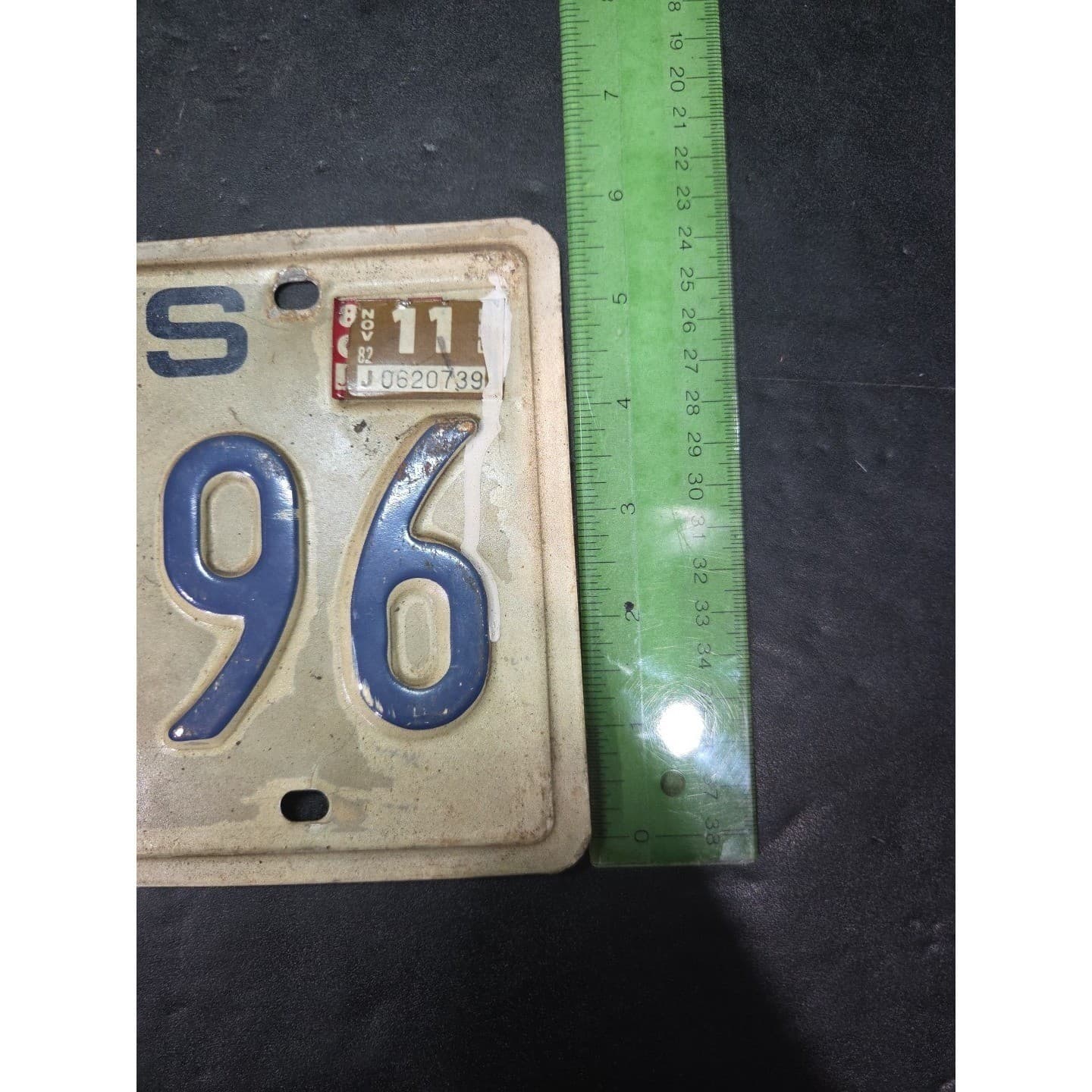 Illinois License Plate 167 396, Land of Lincoln, Blue White Tag, Vintage 1982 - Thumbnail 5