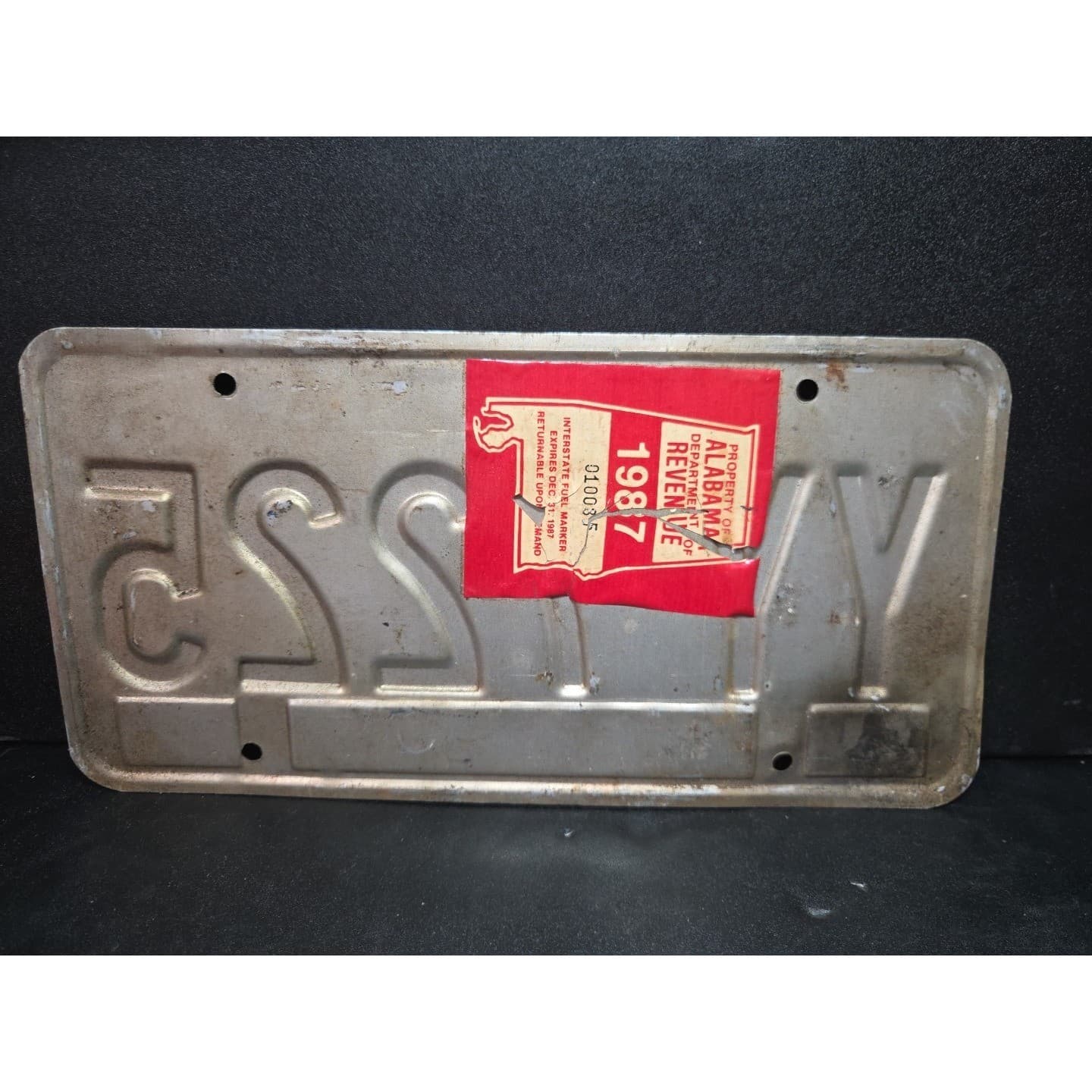 Georgia License Plate YY 7225, Barrow County, Green Cream, GA 83 Tag, Vintage - Thumbnail 2