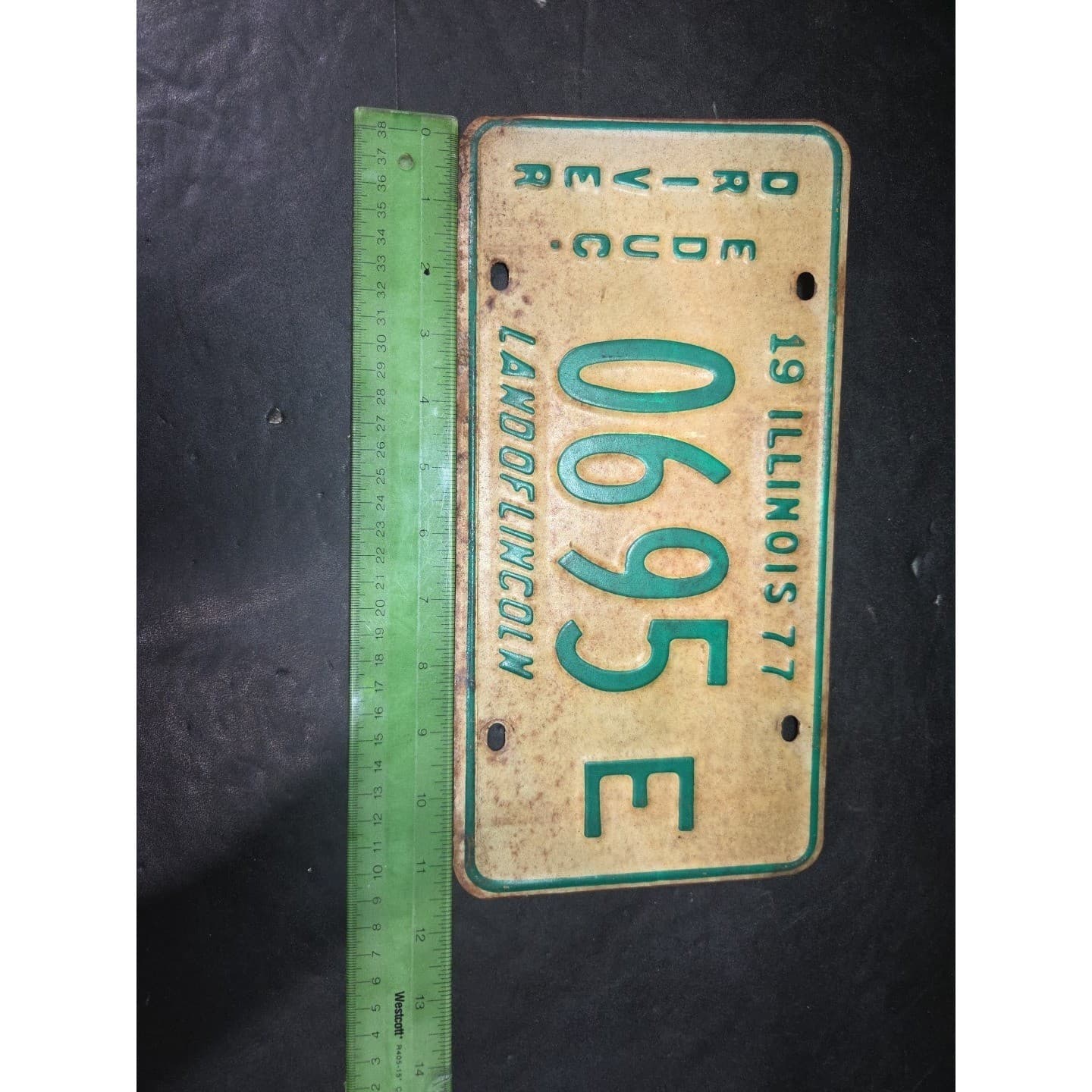 Illinois License Plates Pair 0695 E, Driver Education, Land of Lincoln, Vintage - Thumbnail 5