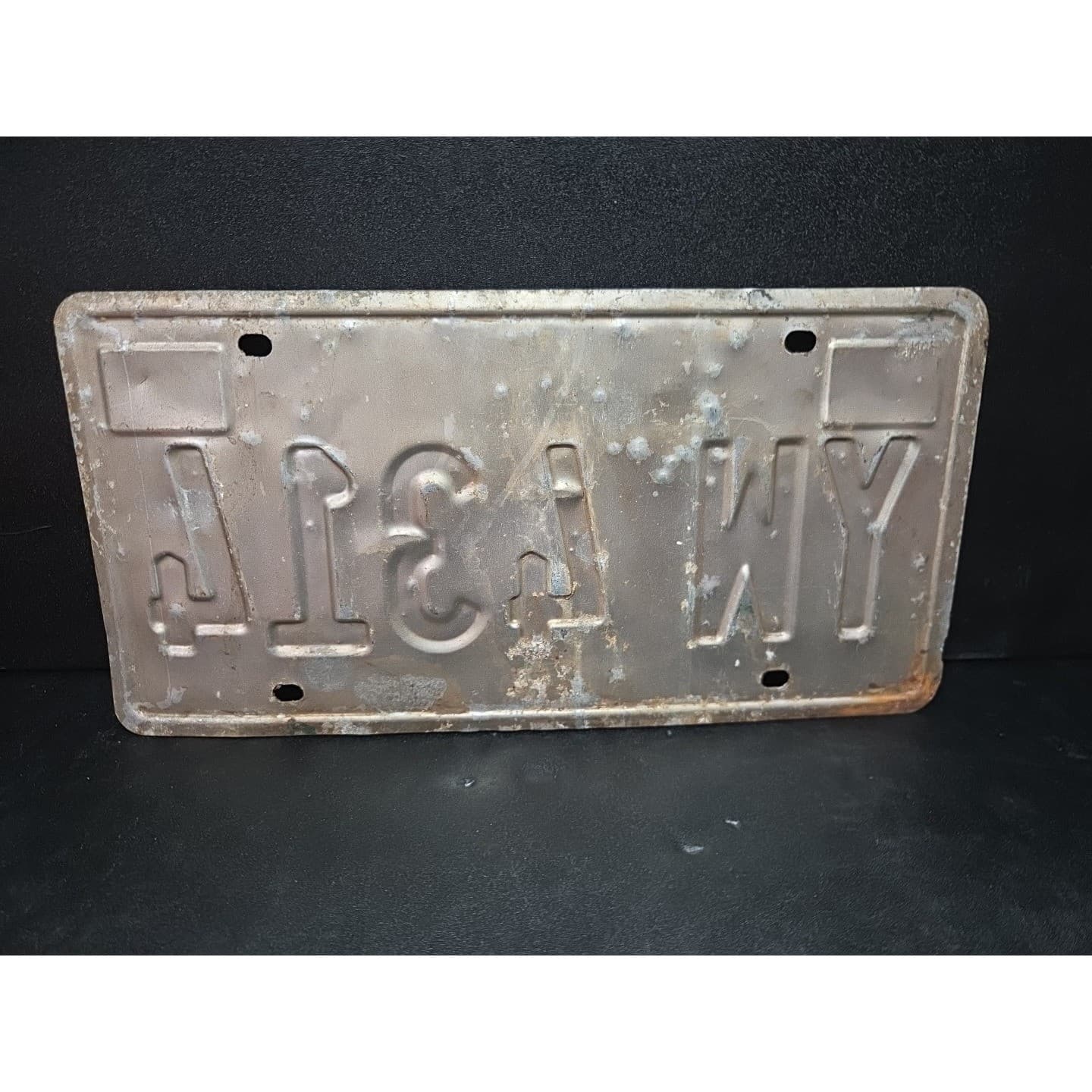 Illinois License Plate YW 4314, Land of Lincoln, Blue Cream, Vintage 1979 - Thumbnail 2