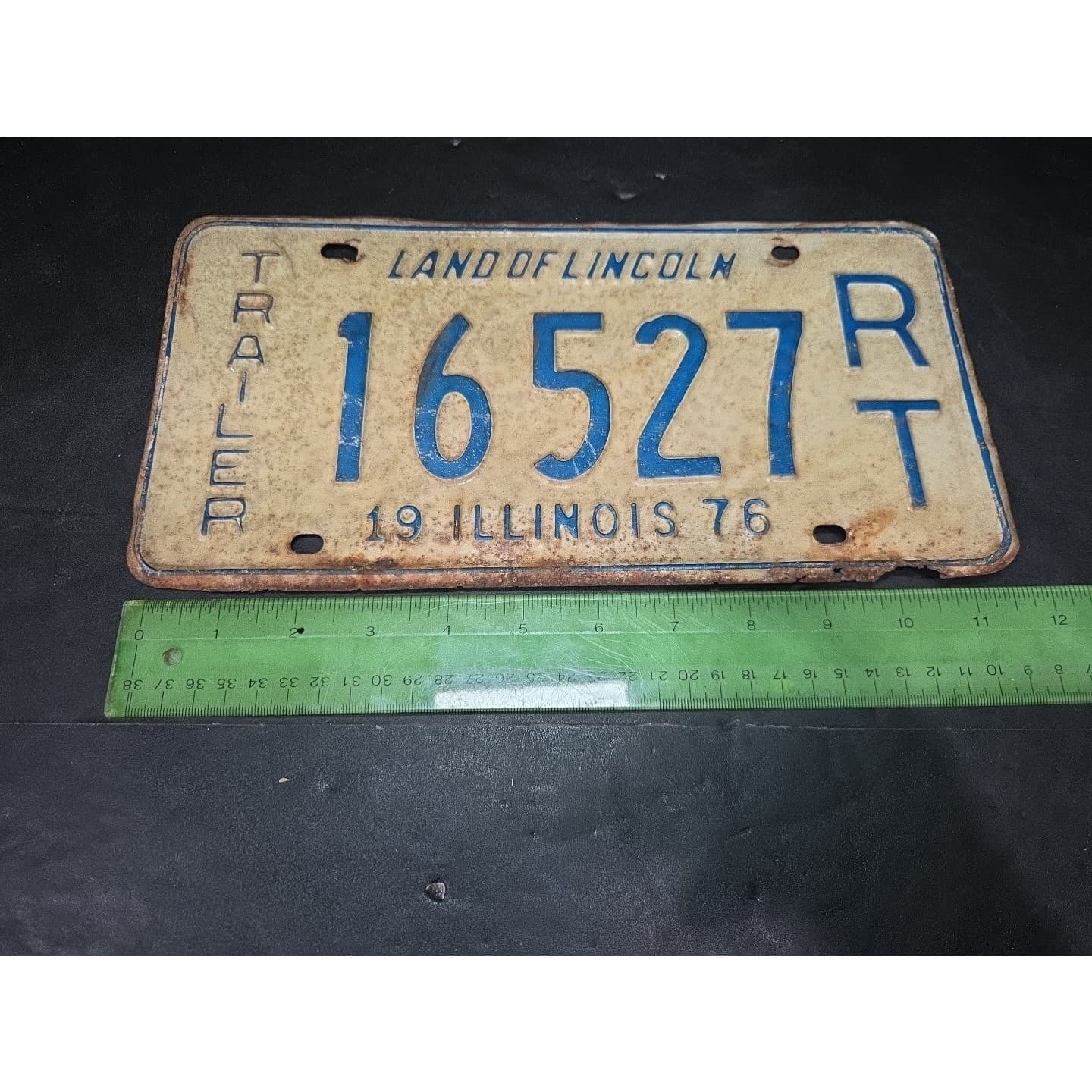 Illinois Trailer License Plate 16527 RT, Land of Lincoln, Blue White, Vintage - Thumbnail 4