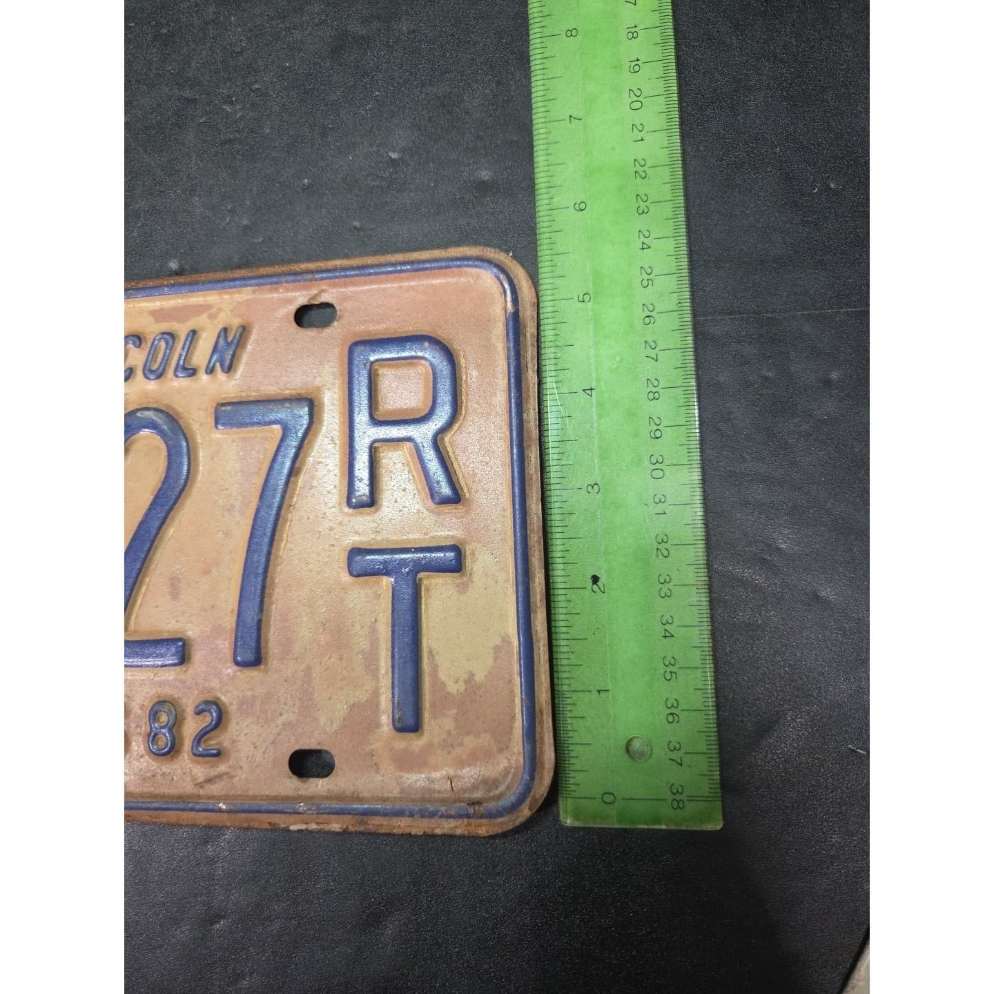 Illinois Trailer License Plate 16 527 RT, Land of Lincoln, Blue Tan Vintage 1982 - Thumbnail 5