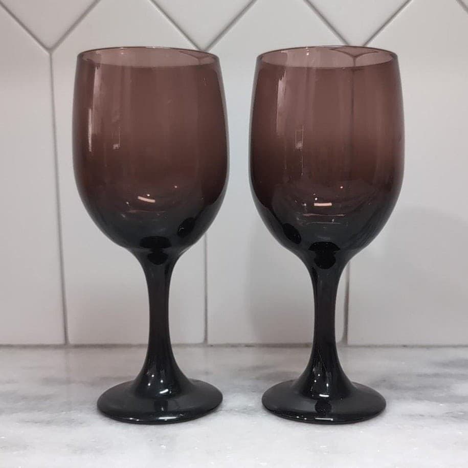 Libbey Premiere Amethyst Wine Glasses, Set of 2, Vintage Purple 10oz Stemware - Thumbnail 5