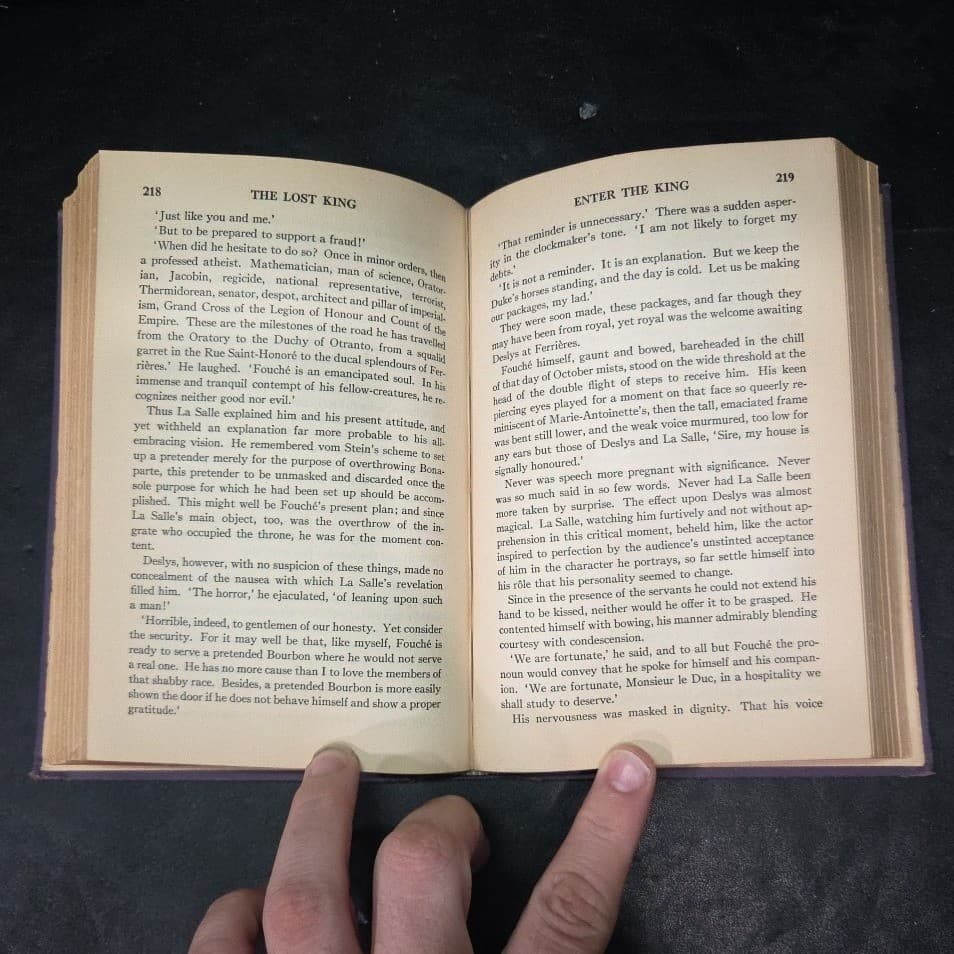 The Lost King Rafael Sabatini 1937 Hardcover P. F. Collier & Son Purple Vintage - Thumbnail 6