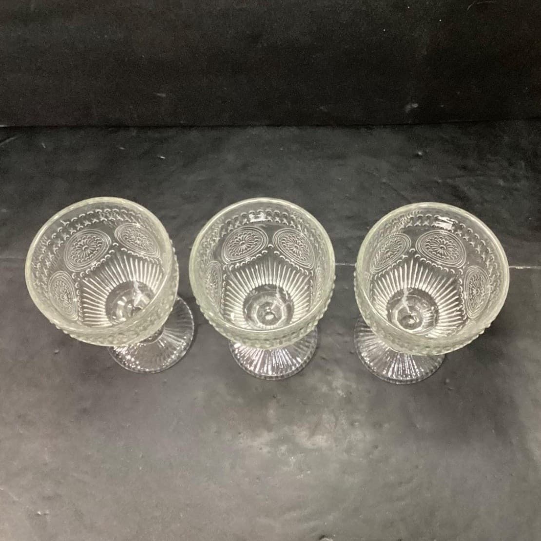 Target Bullseye Clear Wine Glasses, Set of 3, Vintage Inspired Goblets, Stemware - Thumbnail 4