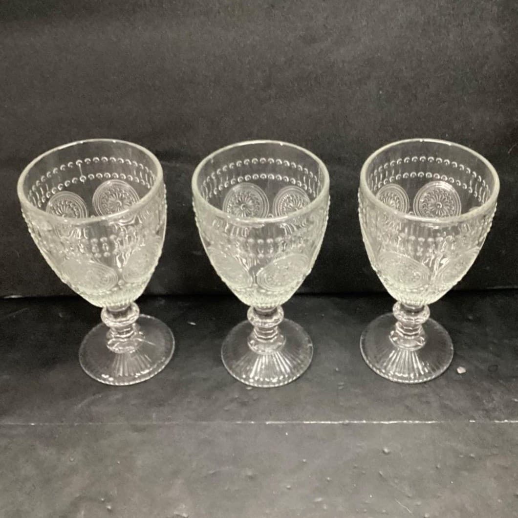 Target Bullseye Clear Wine Glasses, Set of 3, Vintage Inspired Goblets, Stemware - Thumbnail 3