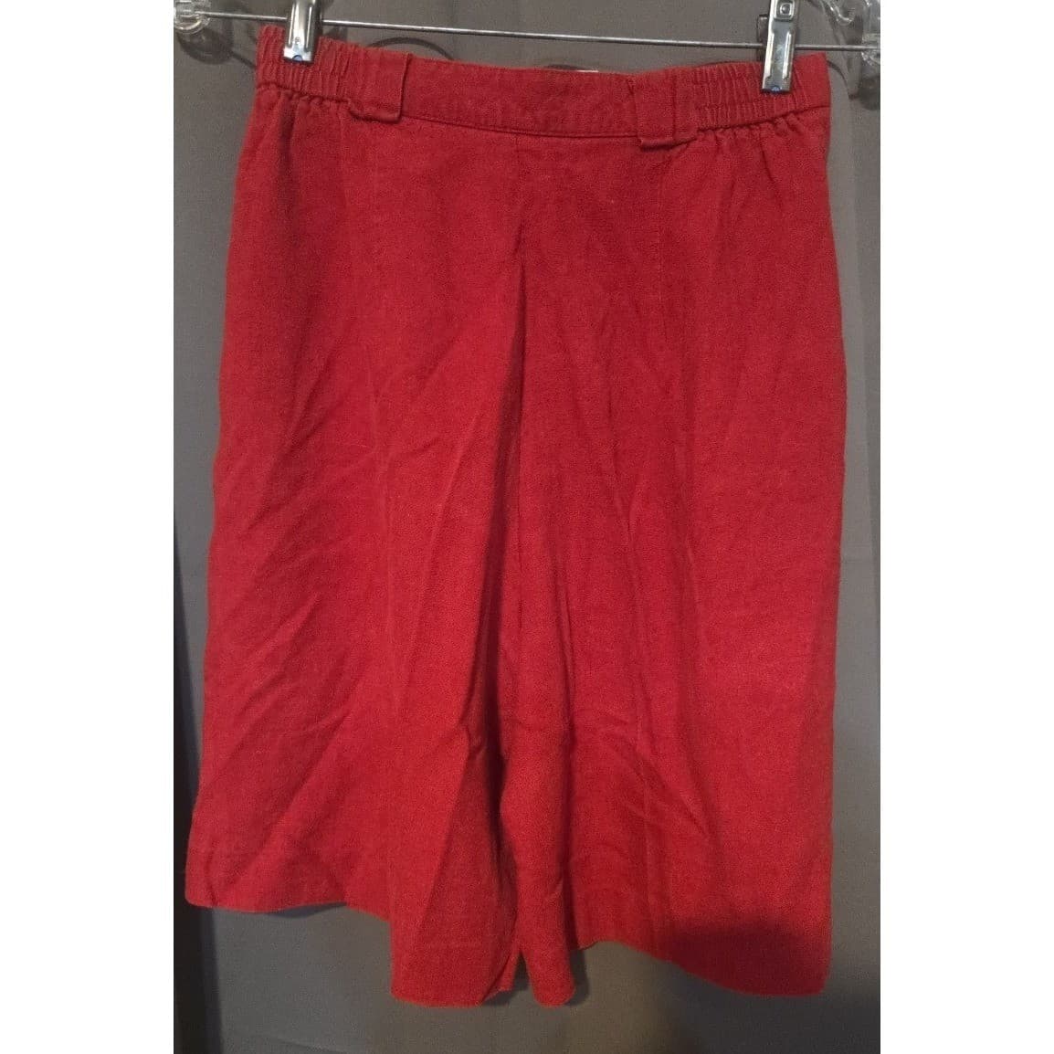 Norton McNaughton Vintage Red High Waisted Pleated Shorts, Woman's Size 8, USA - Thumbnail 4