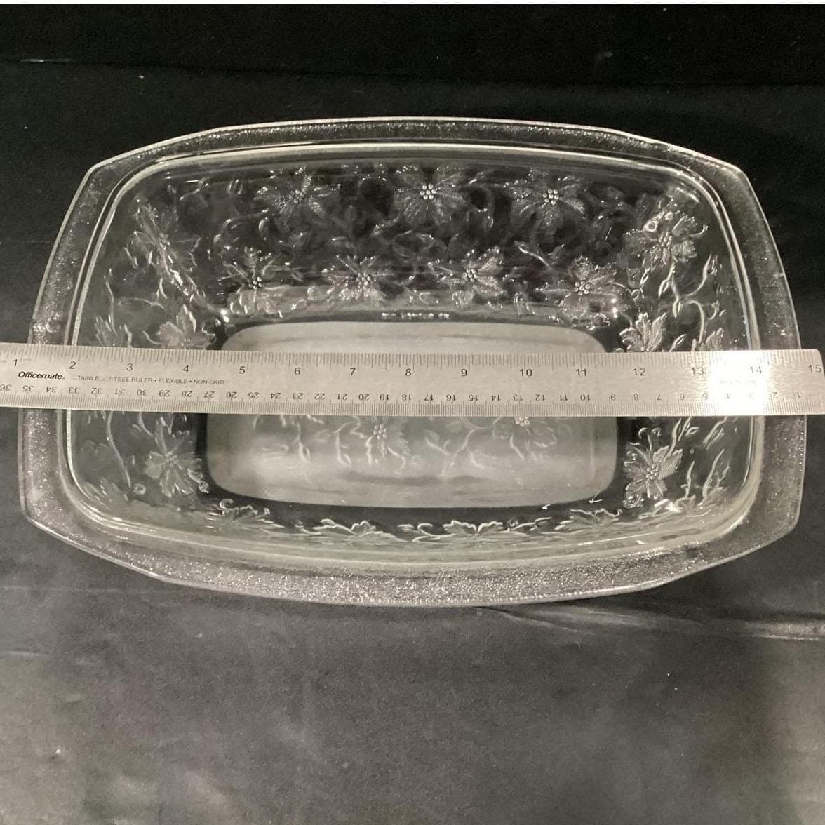 Princess House Fantasia Oval Baking Casserole, Vintage Frosted Bottom Glass Dish - Thumbnail 3