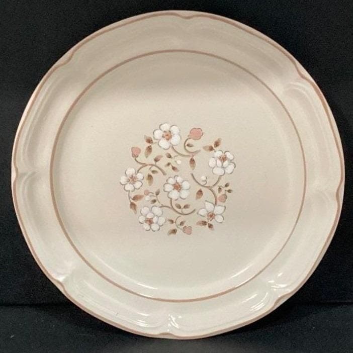 Covington Edition "Idlewild" Stoneware Dinner Plate, Vintage Japan Floral Dish - Thumbnail 5