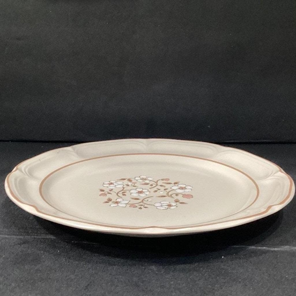 Covington Edition "Idlewild" Stoneware Dinner Plate, Vintage Japan Floral Dish - Thumbnail 8