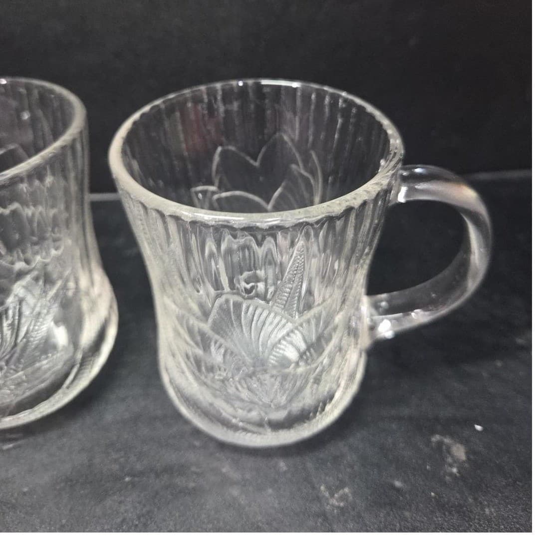 Arcoroc Canterbury Crocus Coffee Cups, Set of 2, Vtg Clear Embossed Glass Mugs - Thumbnail 6
