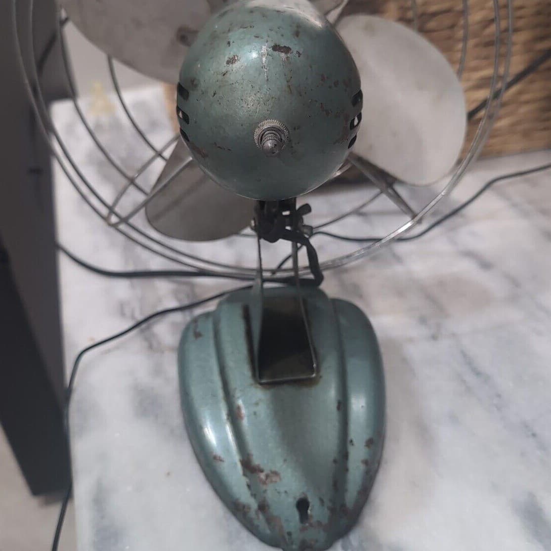 McGraw Zero Desk Fan #1275, Four Blade Metal Cage, Vintage Art Deco Office Decor - Thumbnail 7