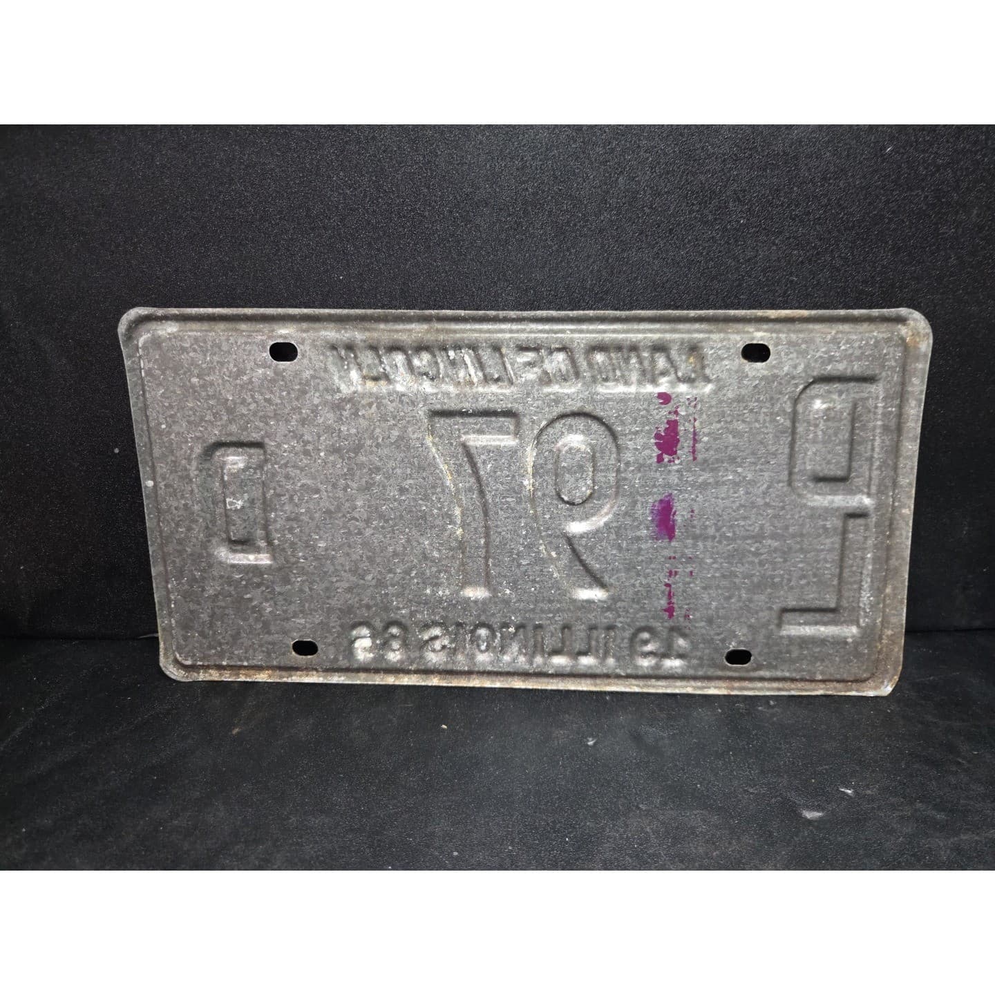 Illinois License Plate DL 97 D, Land of Lincoln, Red Cream Metal, Vintage 1986 - Thumbnail 2