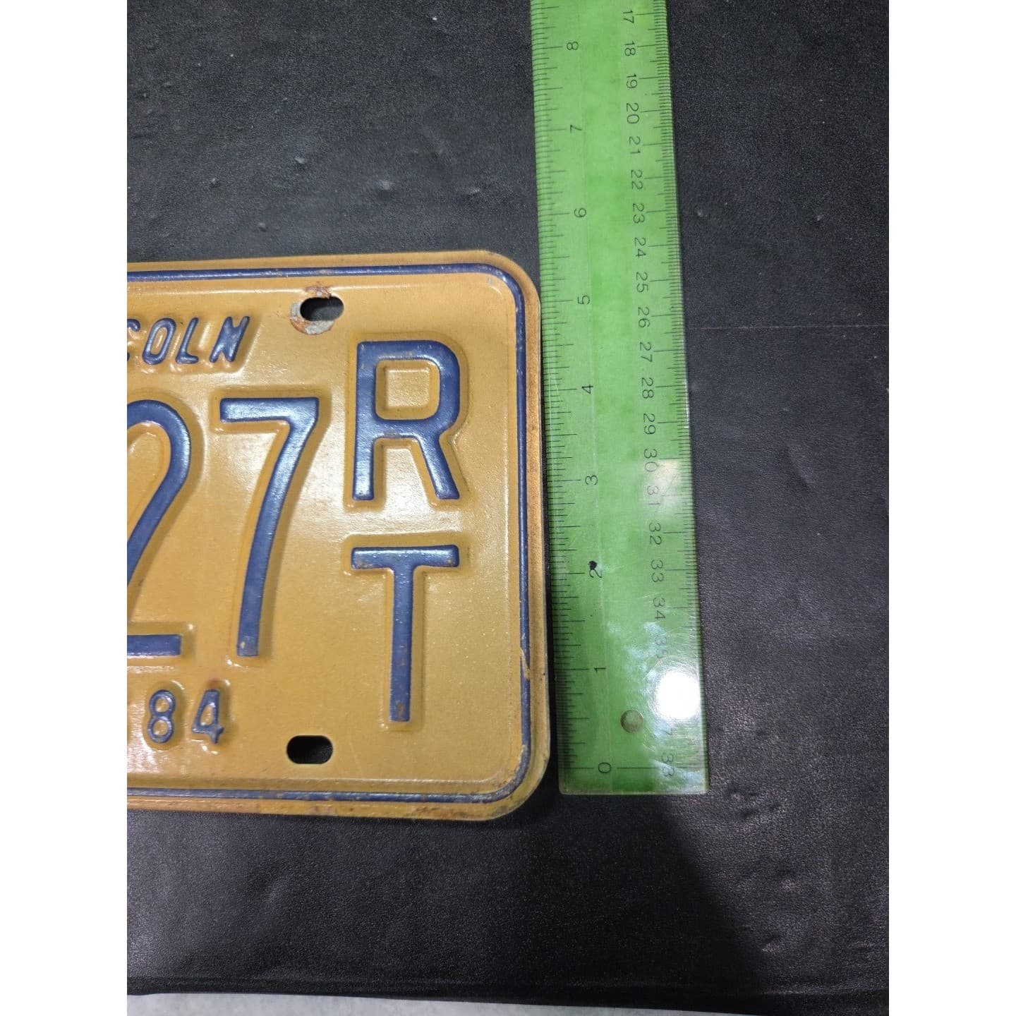 Illinois Trailer License Plate 16 527RT, Land of Lincoln, Yellow Navy, Vtg 1984 - Thumbnail 5