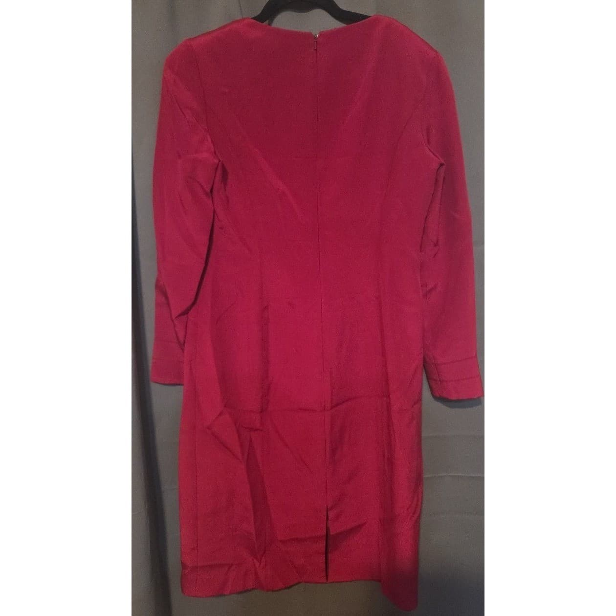 Gillian Red Long Sleeve Sheath Dress, Square Neck, Woman's Size 6, 100% Silk - Thumbnail 4