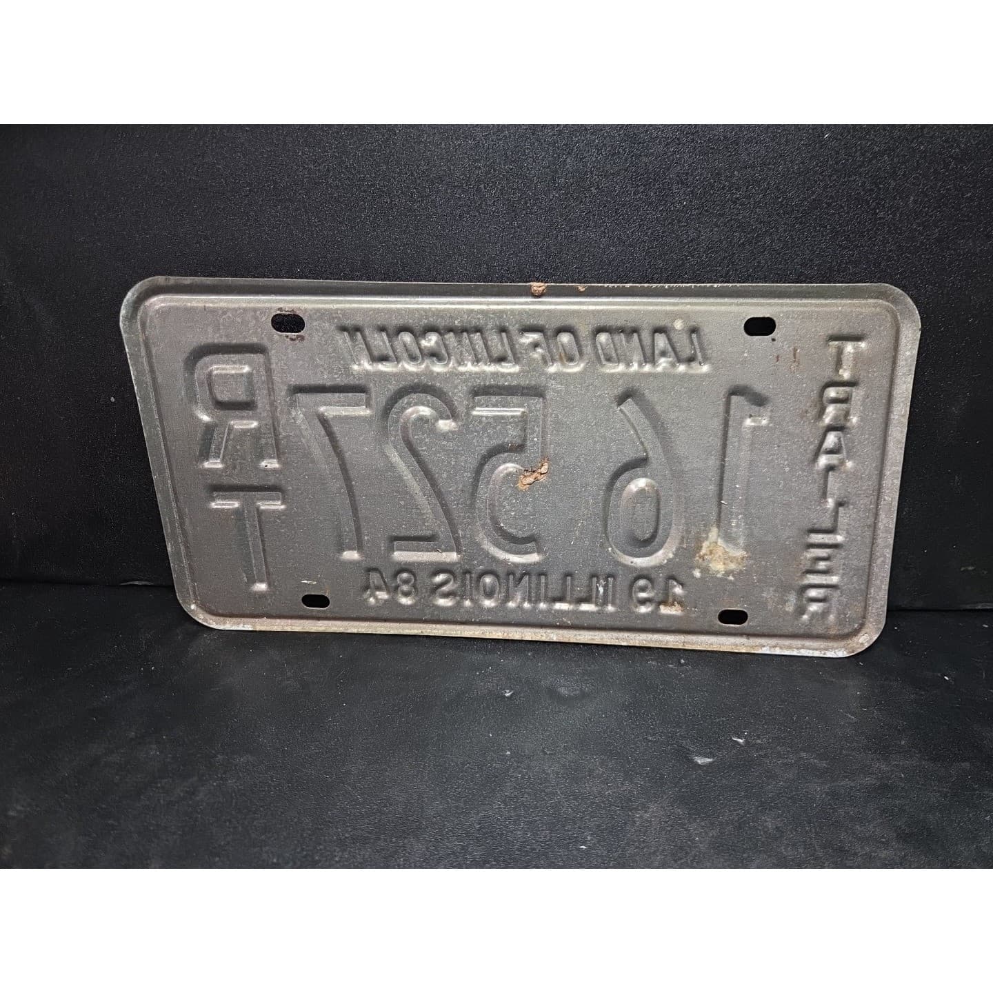 Illinois Trailer License Plate 16 527RT, Land of Lincoln, Yellow Navy, Vtg 1984 - Thumbnail 2