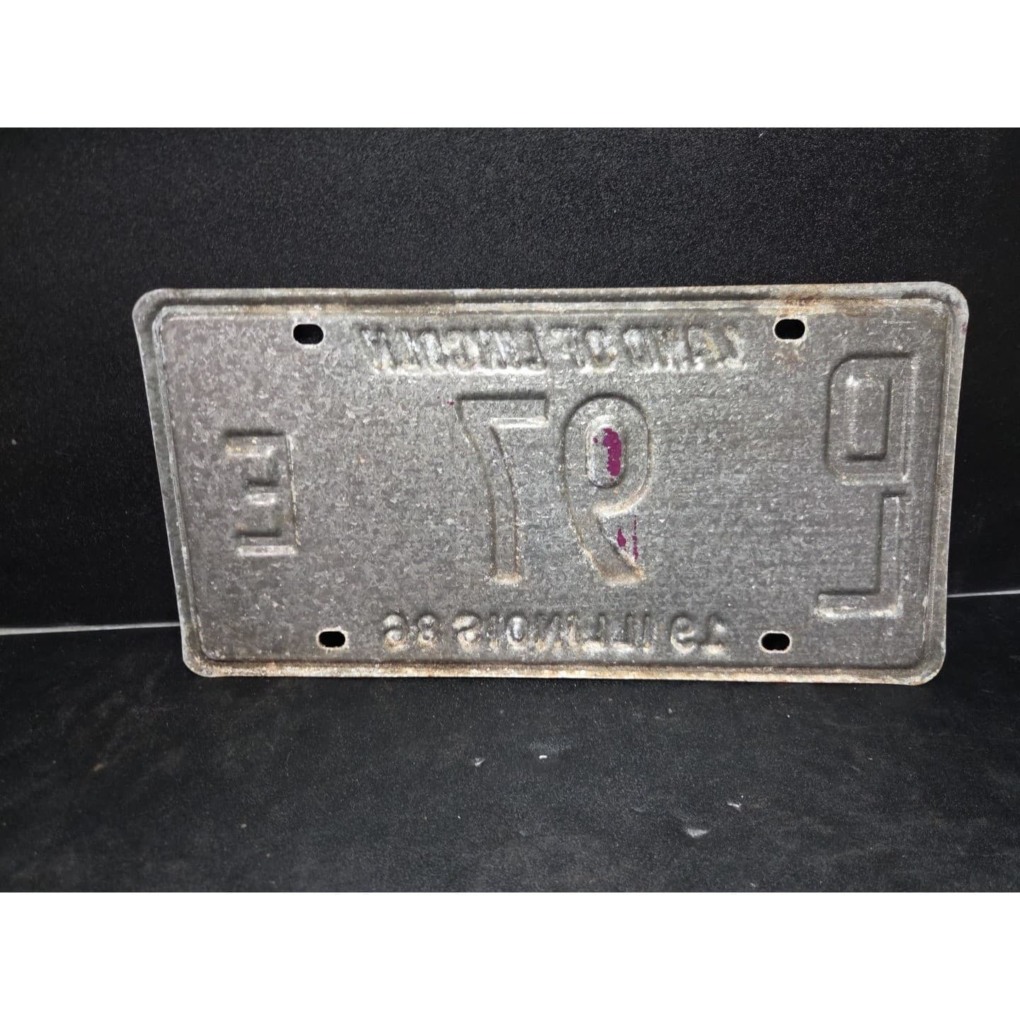 Illinois License Plate DL 97 E, Land of Lincoln, Maroon Cream Metal Vintage 1986 - Thumbnail 2