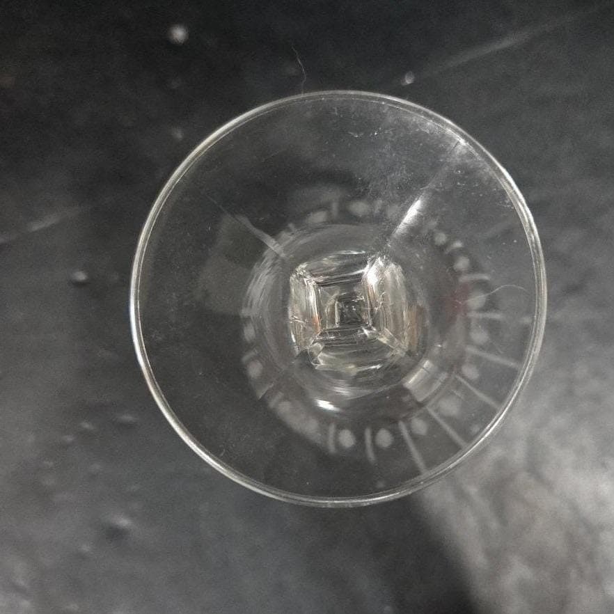 Floral Etched Wine Goblet, Vintage Leaf & Line Pattern, Clear Stemware Drinkware - Thumbnail 4